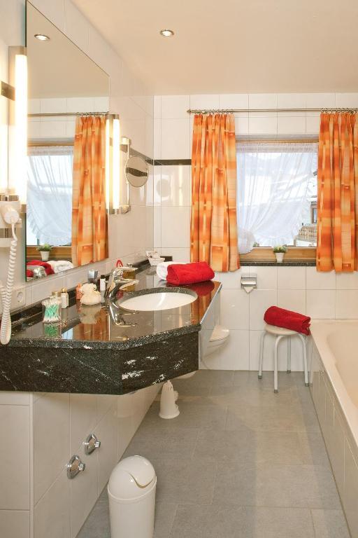 Hotel Landhaus Feldmeier ***S Oberammergau Phòng bức ảnh